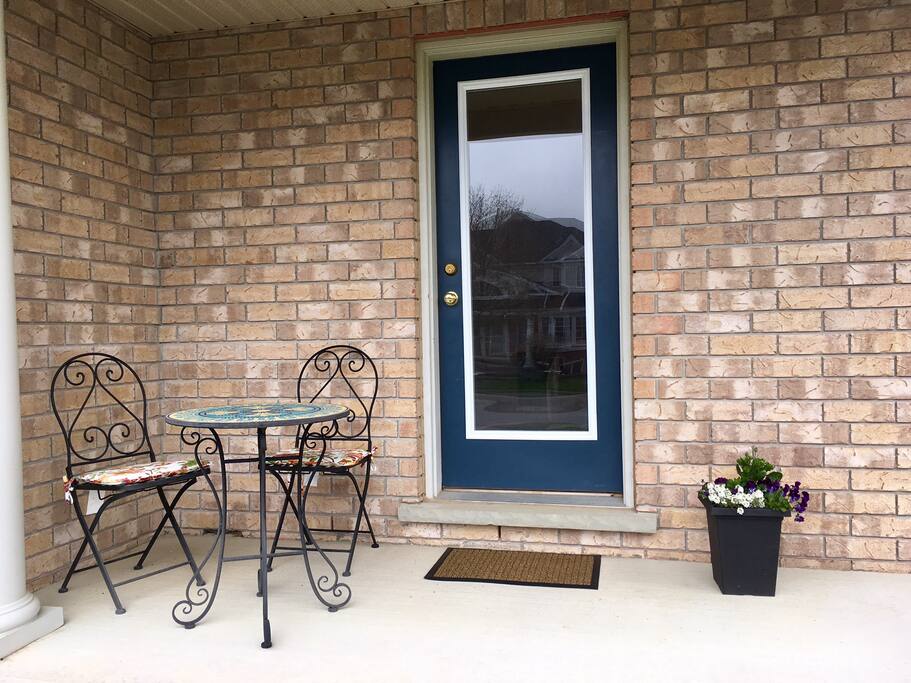 Private furnished patio