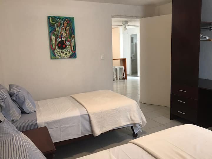 חדרים עם מיטות יחיד, אשר לבקשת הלקוח, ניתנים להצטרף ולהציע על ידי XXL