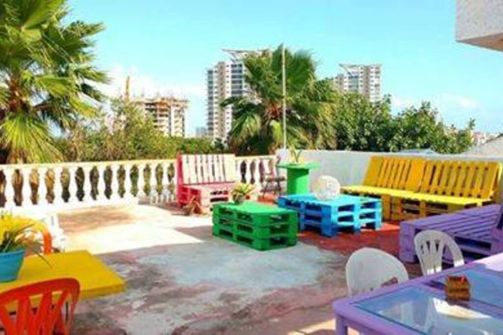 Terraza al aire libre con audio y asadores para pasartela increible