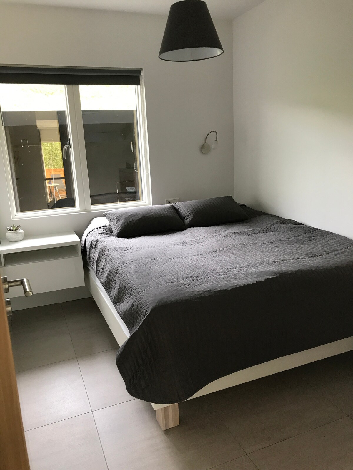 Dormitorio del medio