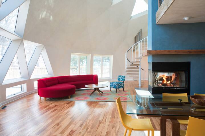 Geodesic dome home 8000 square feet of magic! gallery image 5