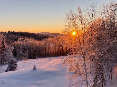 Dawnside - Green Mtns Home with White Mtns View