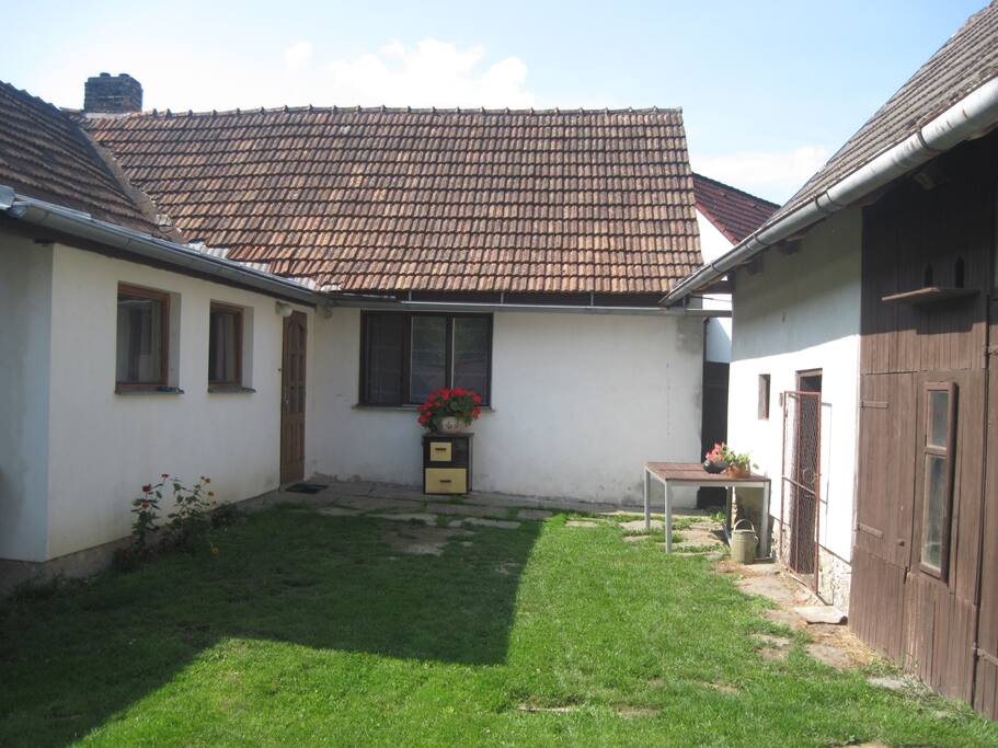 uzavřený dvůr