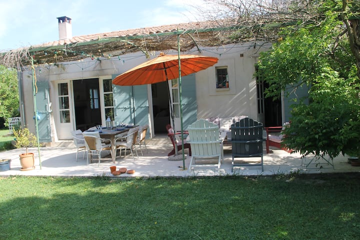 The Mas Du Plantier Near The Alpilles, Avignon, Saint Remy De Provence - Provença-Alpes-Costa Azul