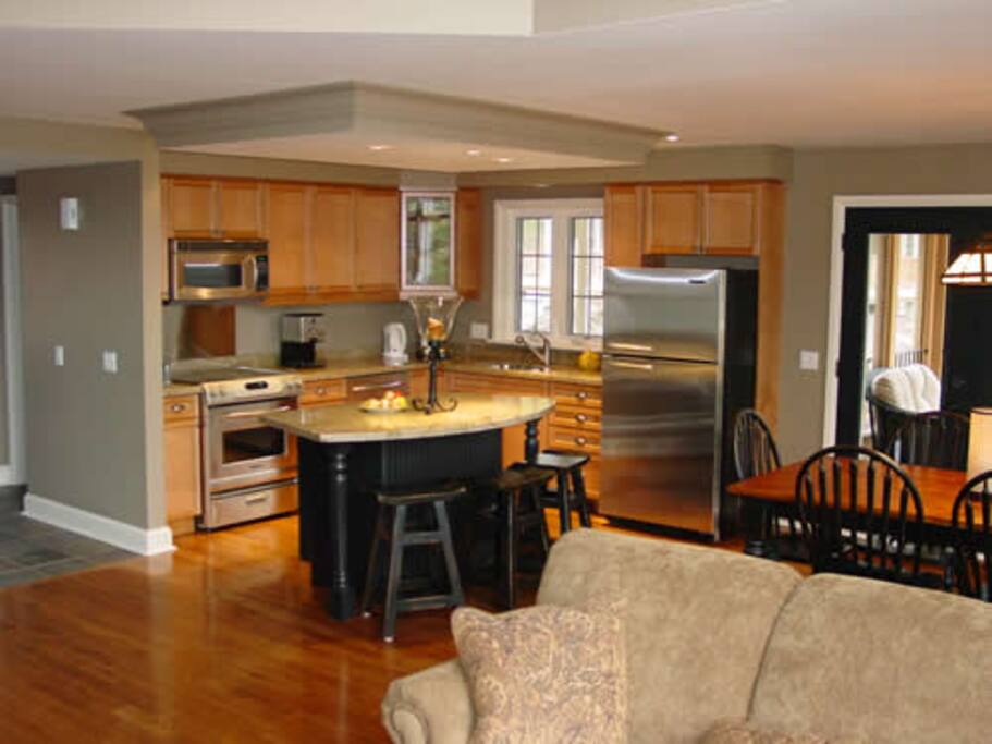 Full kitchen with all appliances, dishes, utensils and more ... everything you'll need included!
