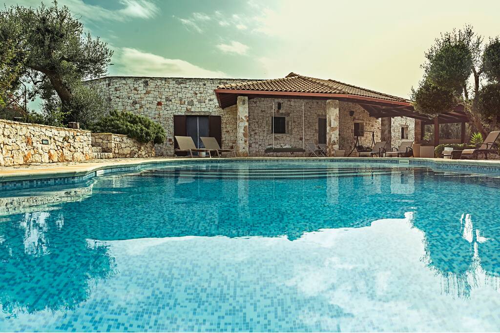 The pool is 16 meters long