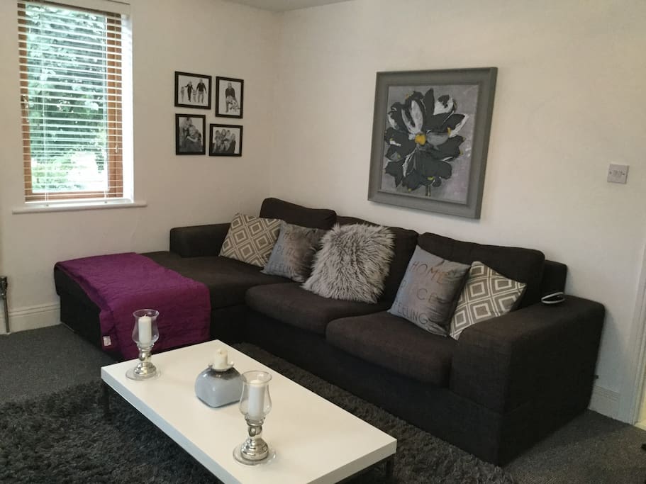 Lounge with bed settee