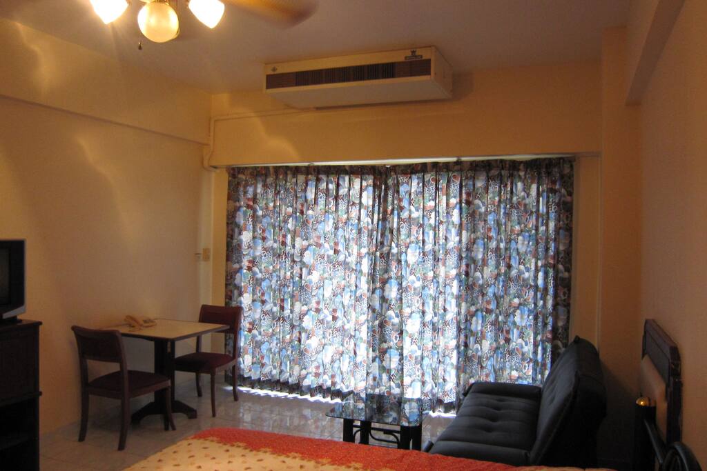 Ample Sitting area