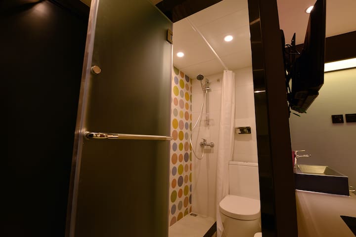 Vincent & Partners@La Boutique managed Airbnb listing 1