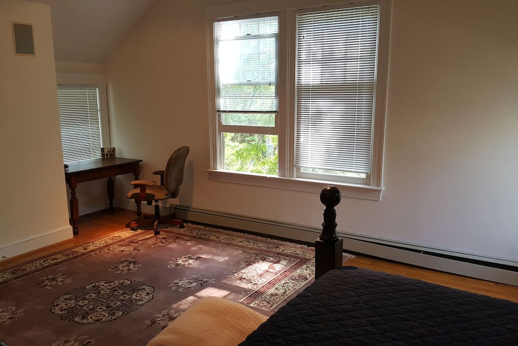 Quiet nook to work