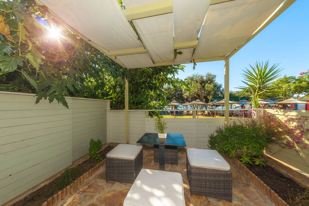 Furnished veranda