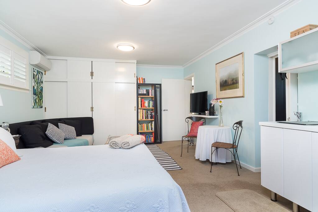 bed sitting room