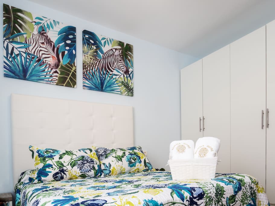 Ronda Home: Habitación privada con baño privado