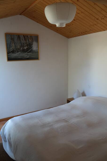 La chambre avec un lit de 160
