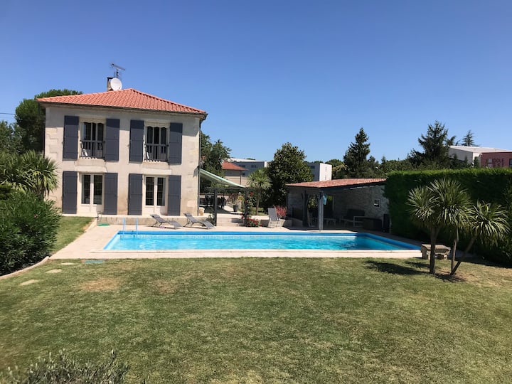 Rare, house with pool and tennis in Agen