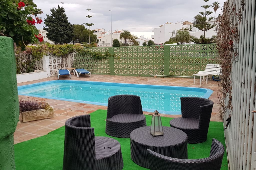 Mobiliario de piscina