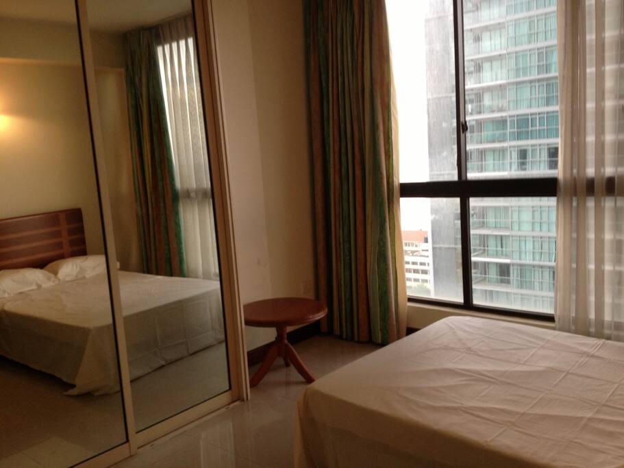 Bed Room 2: Queen size bed, Ceilling high mirrowed wardrobe. Sea view and city view from the bed room