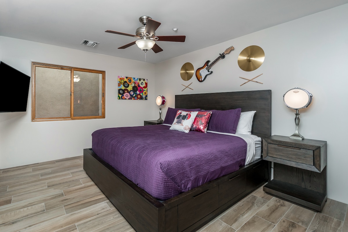 [Bedroom 8 / Lower Level] The Rock & Roll room with king bed