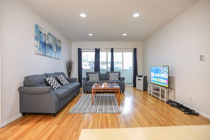 Cozy Getaway 2B2B/free parking clz 2 Cedars-Sinai