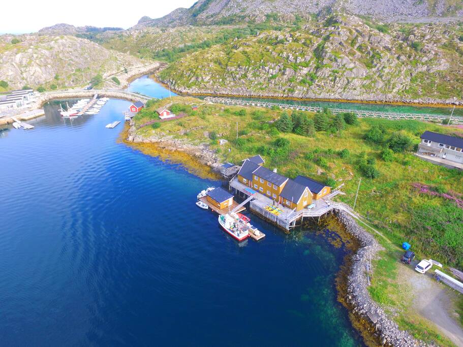 Skrova Rorbuer on the sunny side of the harbour.