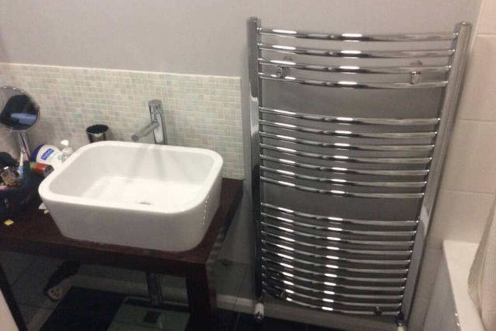Modern Bathroom