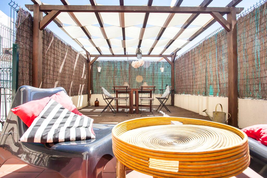 Exterior area - amazing deck