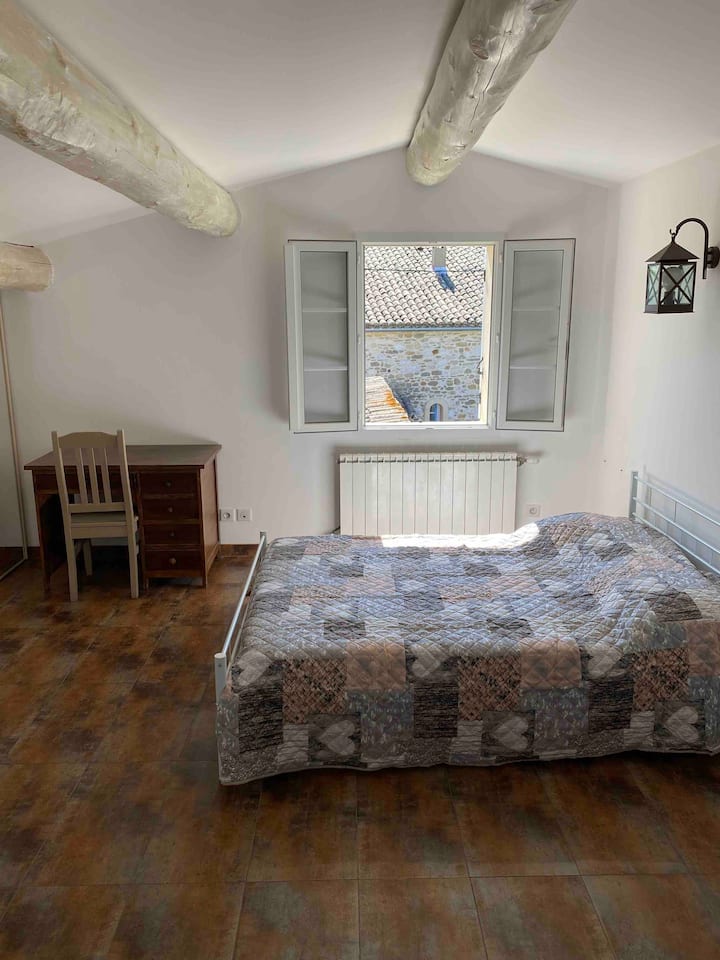 غرفة النوم 1