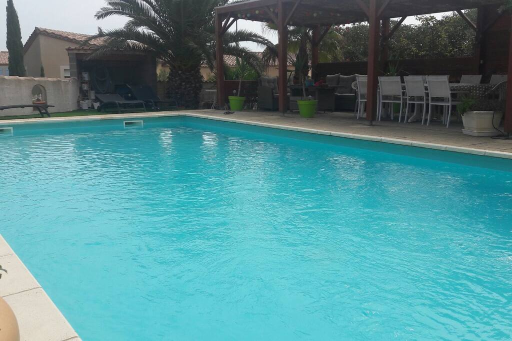 Piscine 5m×10m.