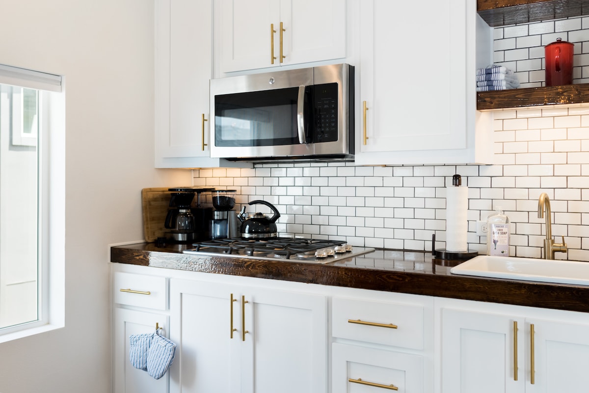 Private and Hip Centrally Located East Austin Guesthouse
