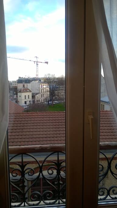 Aucun vis à vis , la vue est dégagée .