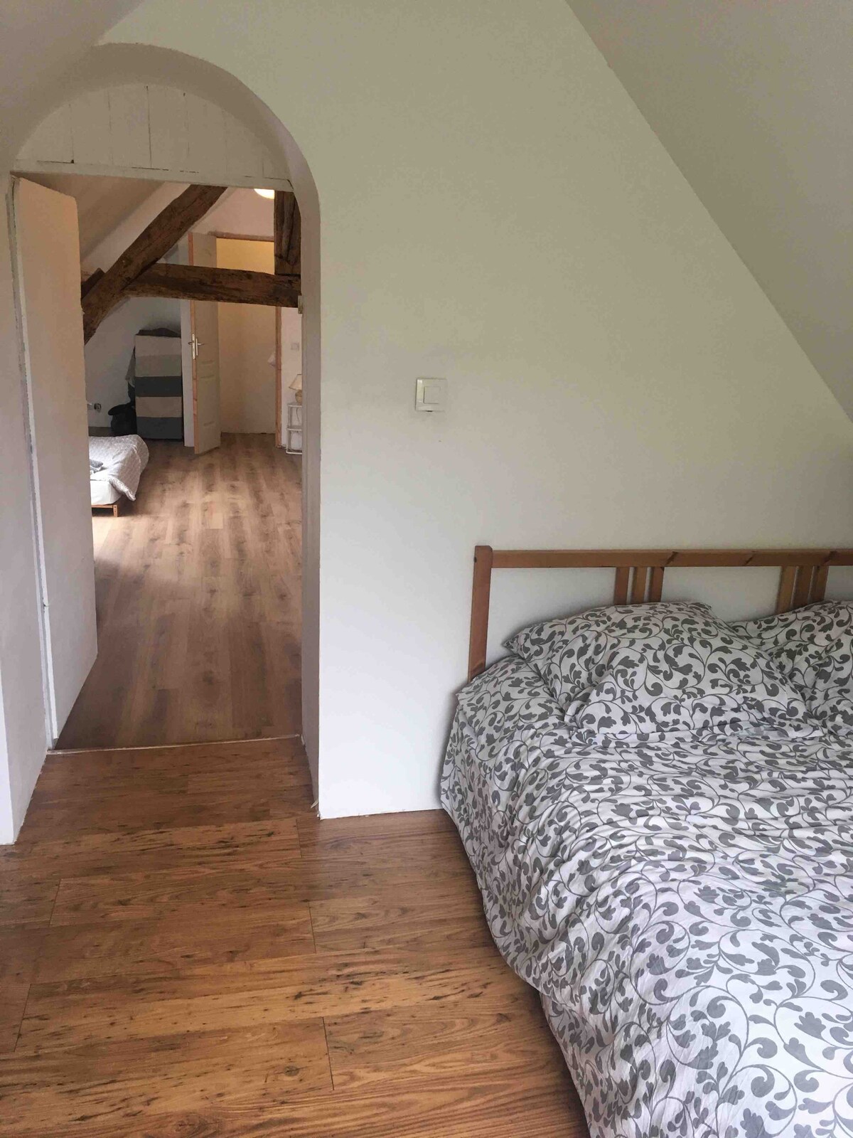 Chumba kimoja cha kulala kwa vyumba viwili vya ghorofani 