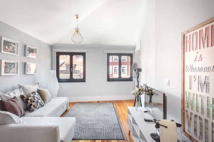 Mouzinho 244 Ap5 by PORTO-HOUSES AND SUITES