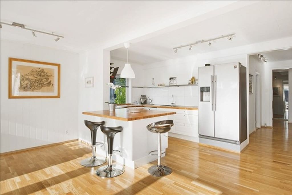 Livingroom and kitchen_2