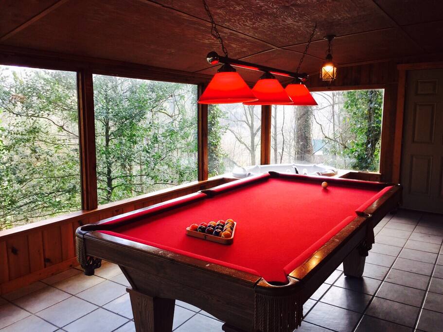 Pool table