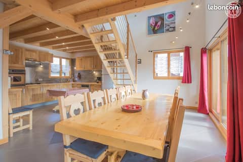 Successful Airbnb property: Spacious apartment close to the slopes in Saint Sorlin D'arves