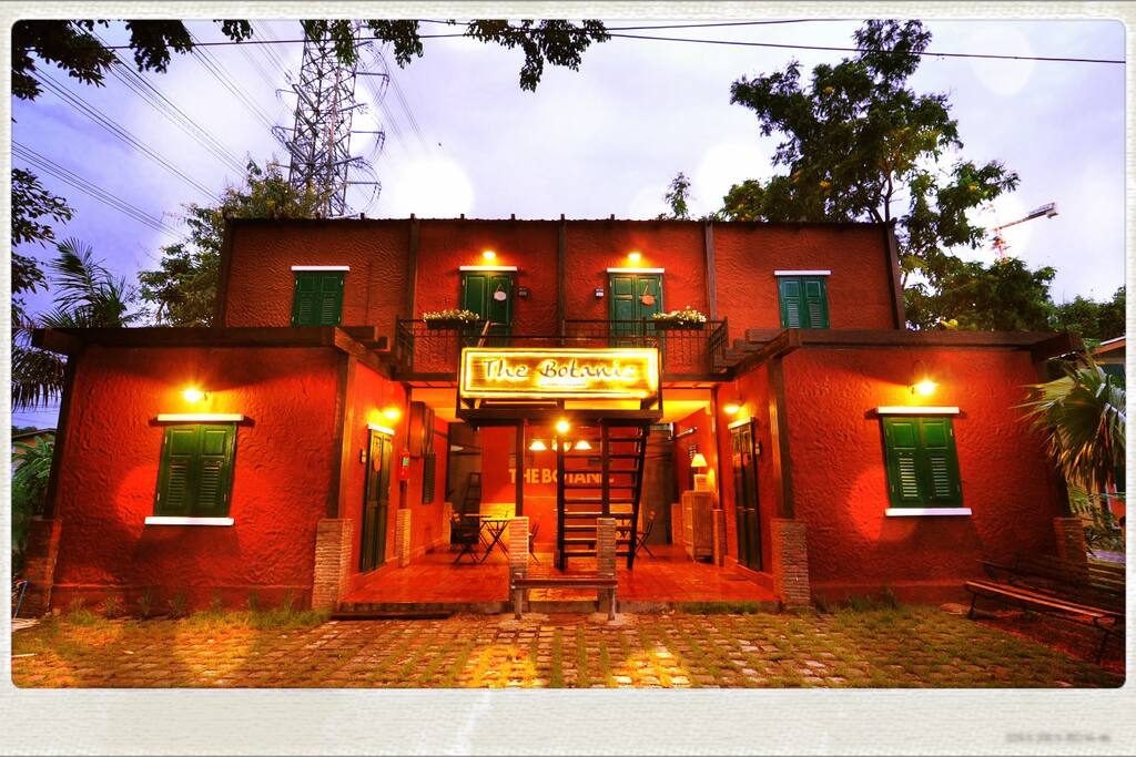 the reception and Landmark of Botanic,