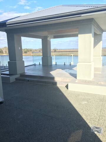 Luxury 2 storey home with private jetty Mandurah gallery image 5