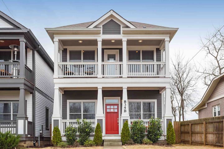 Hot Tub Oasis, 5 mins to Broadway + Piano