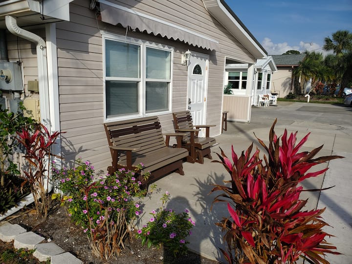 Pinecraft, Sarasota Springs Vacation Rentals & Homes Sarasota Springs