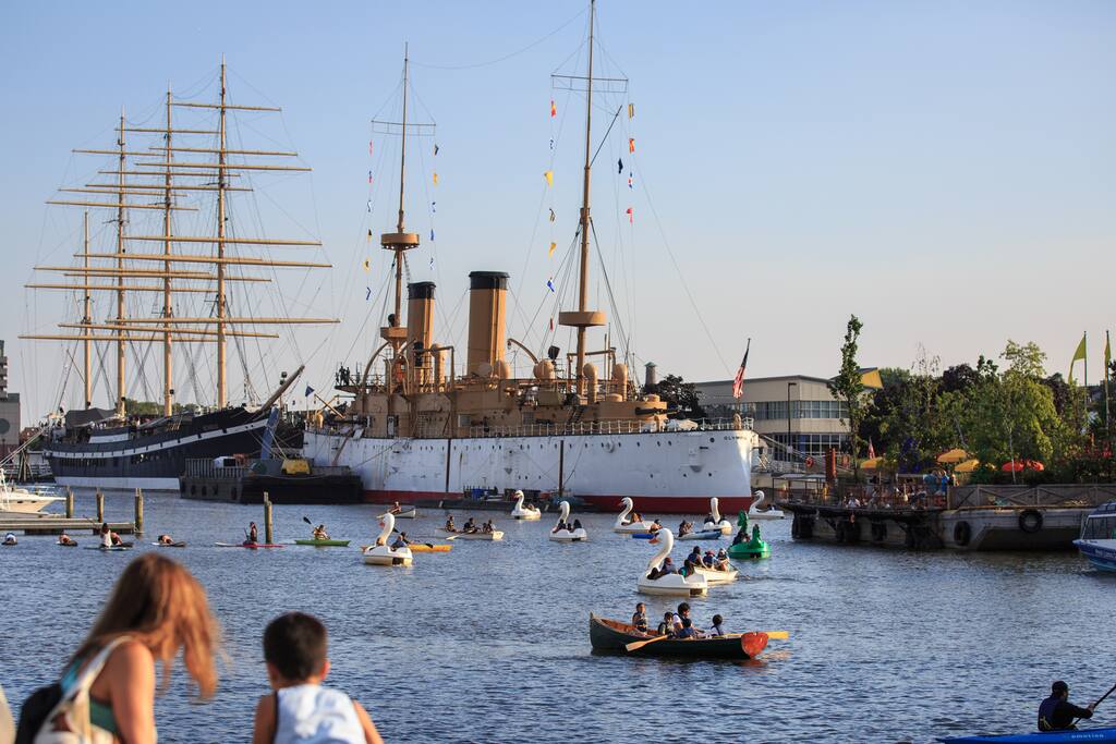 The Olympia and Moshulu
