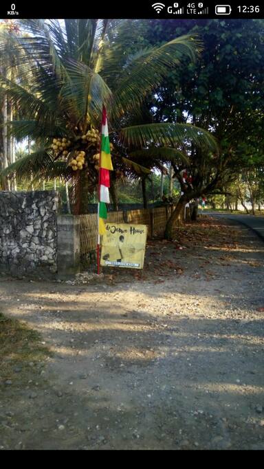 Direction to d'Jarwo House@Batukaras
