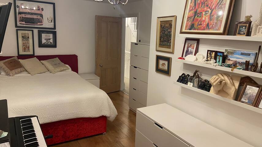 Beautiful London gallery image 5