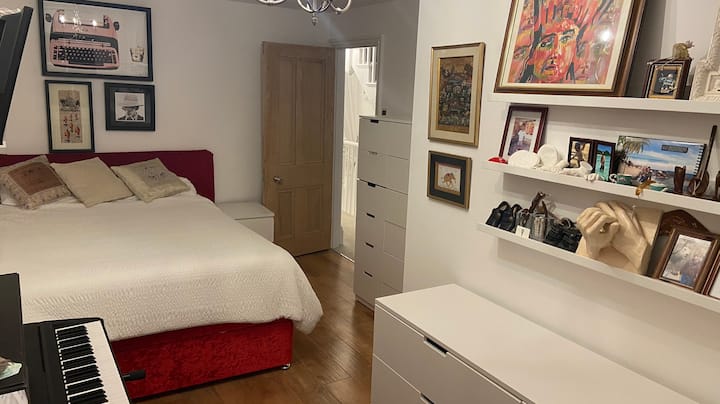 غرفة النوم 1