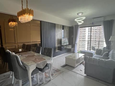 Family getaway 3BR Apartment BSD