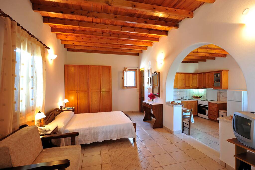 Bedroom and kitchen