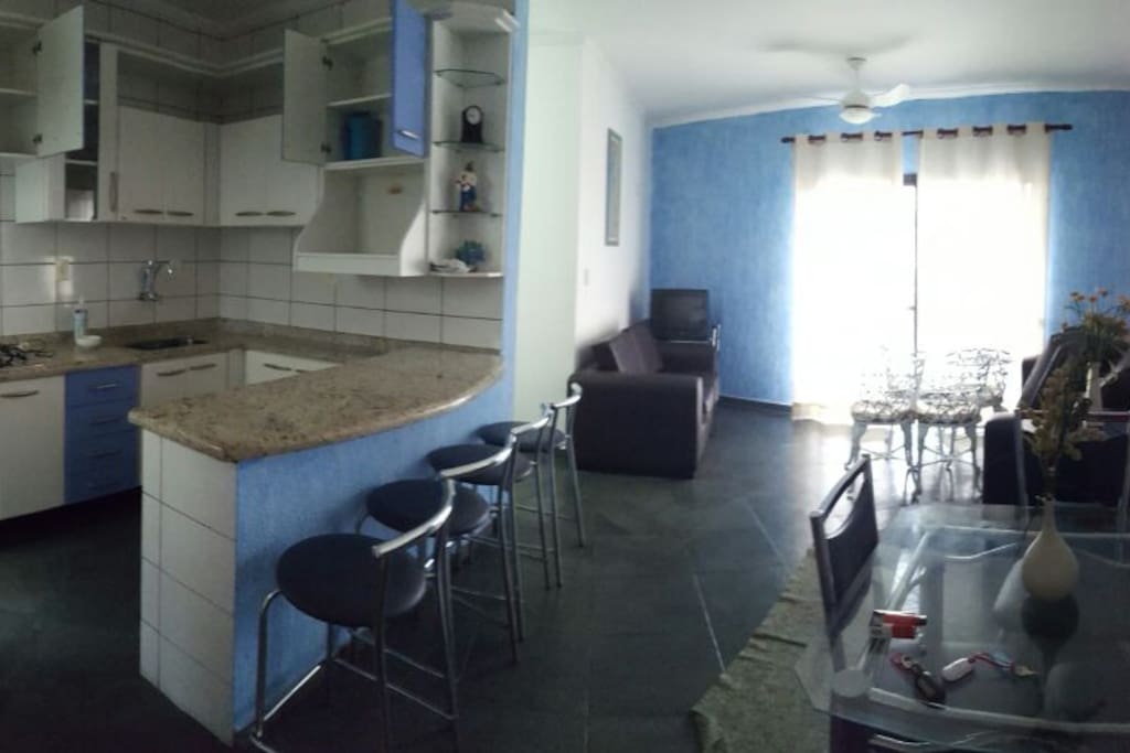 Sala e cozinha americana