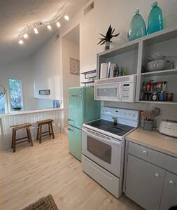 Pleasantrees on Lake Travis