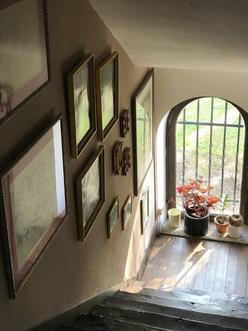 Escalier pour monter aux chambres