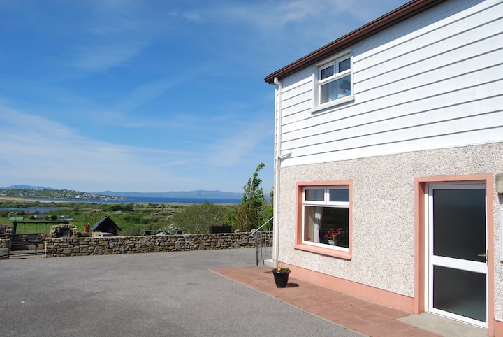 Rental unit in Sligo  · ★4.40 · 2 bedrooms · 3 beds · 1 bath