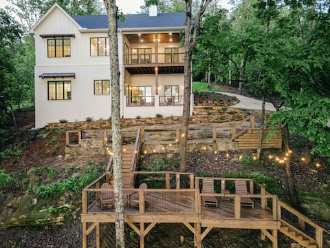 Dwell at Smith Lake: Sleeps 22!
